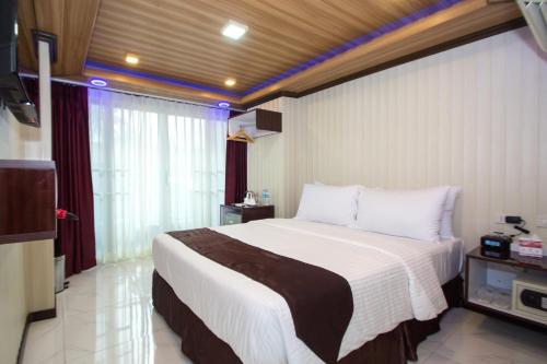 diamond water edge resort