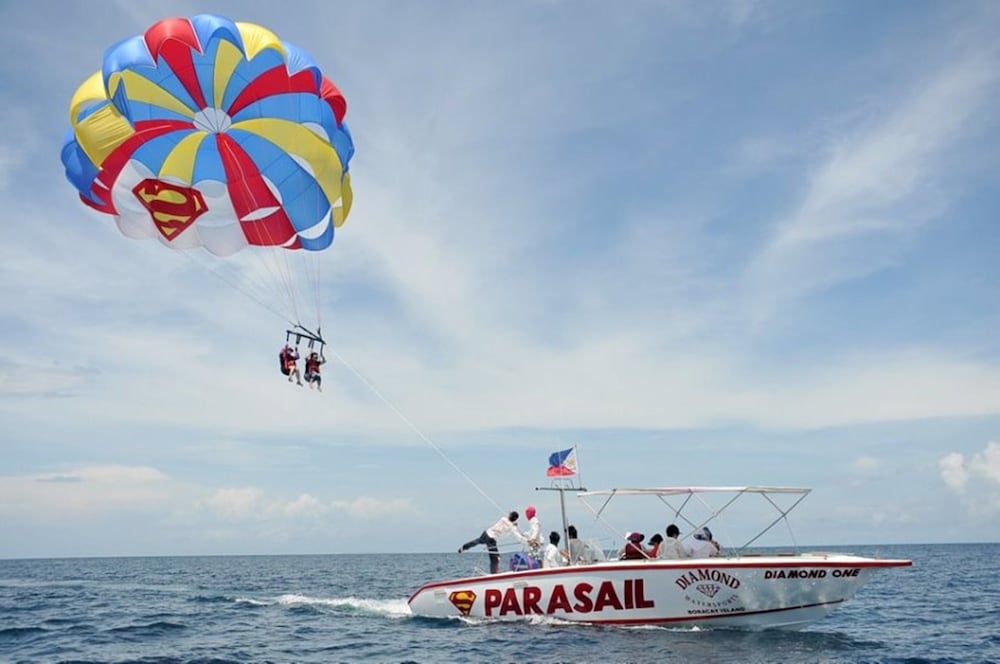 diamond water edge resort