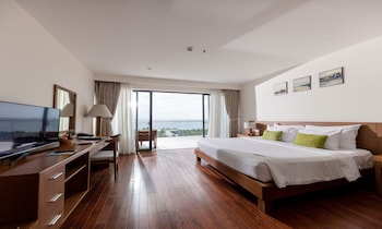 cam ranh riviera beach resort and spa