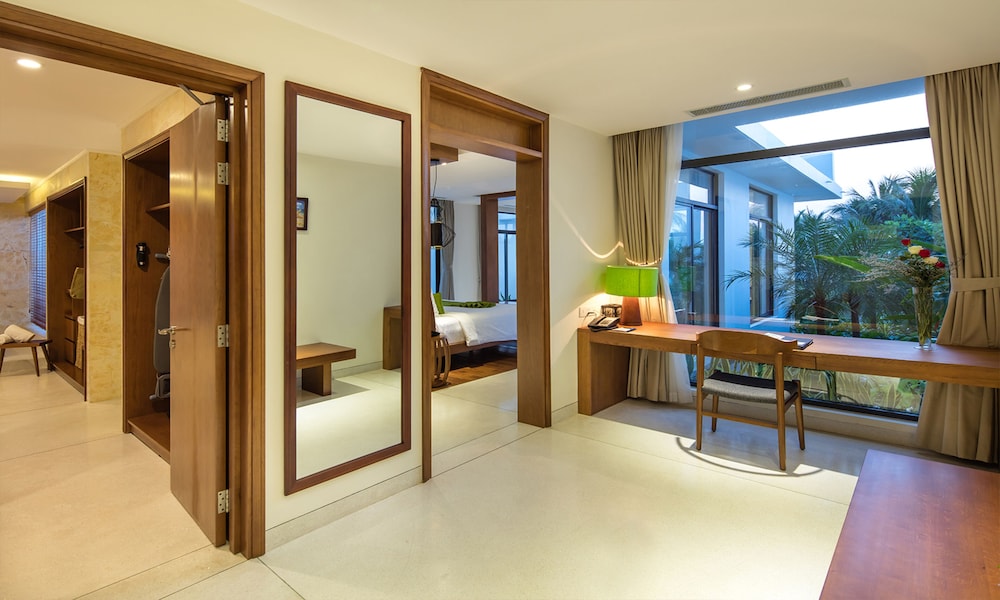 cam ranh riviera beach resort and spa