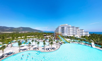 cam ranh riviera beach resort and spa
