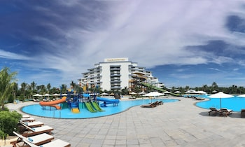 cam ranh riviera beach resort and spa