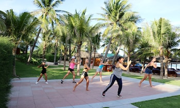 cam ranh riviera beach resort and spa