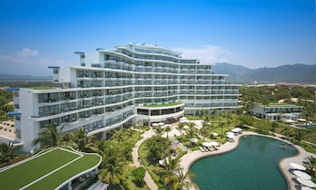 cam ranh riviera beach resort and spa