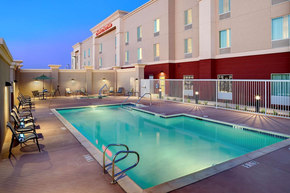 hampton inn and suites blythe