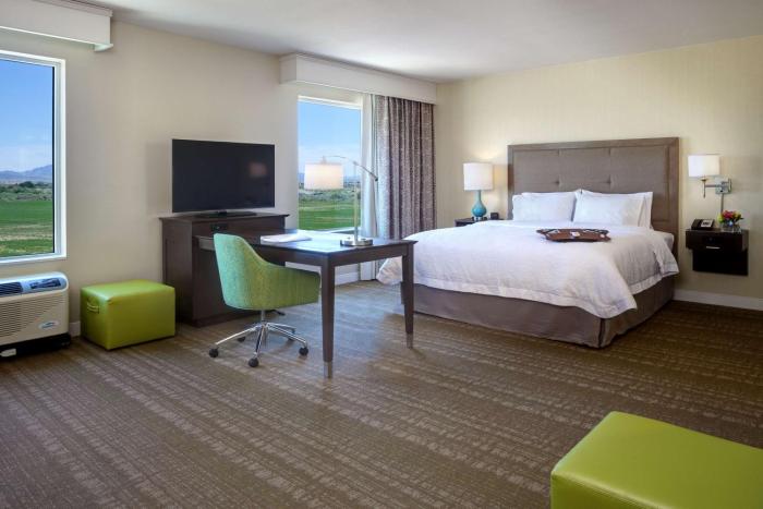 hampton inn and suites blythe