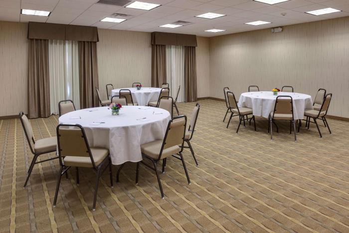 hampton inn and suites blythe