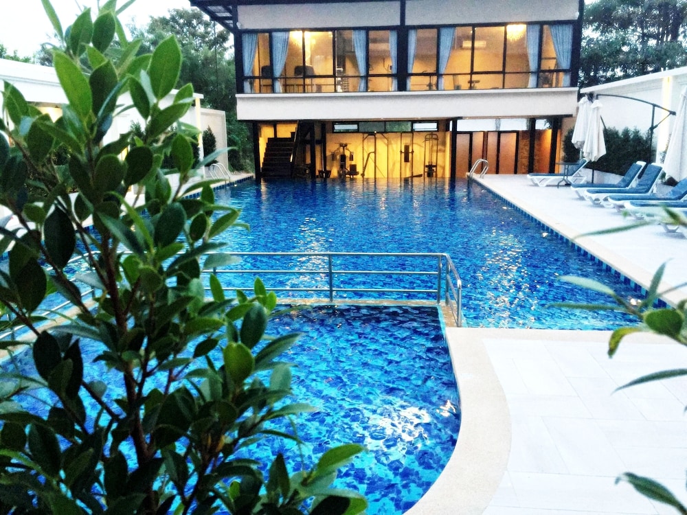 avana laemchabang hotel