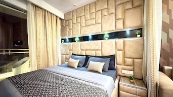 41 Floor River View - Theroomerastay,,3 star