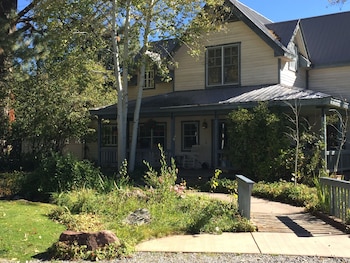 apple orchard inn