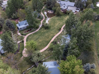 apple orchard inn