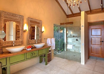 hotel casa chameleon mal pais adults only