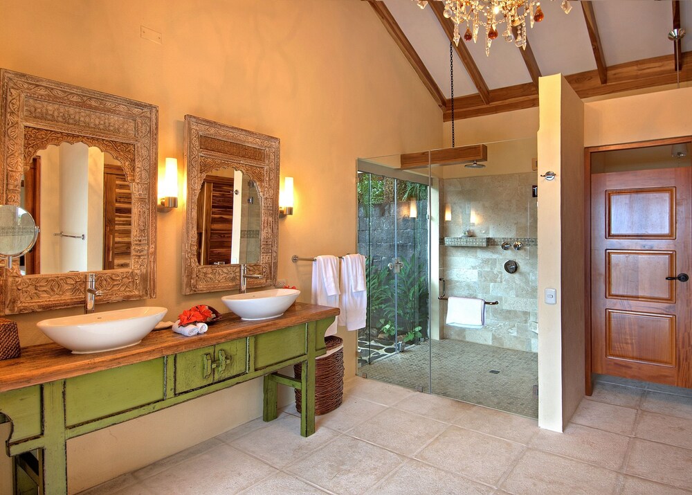 hotel casa chameleon mal pais adults only