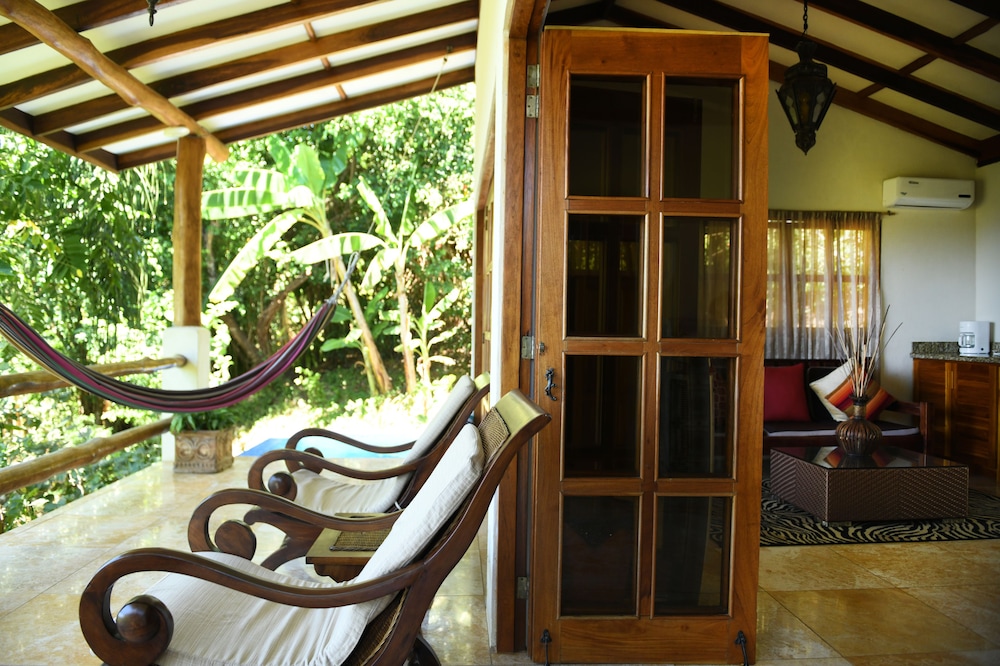 hotel casa chameleon mal pais adults only