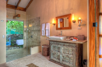 hotel casa chameleon mal pais adults only