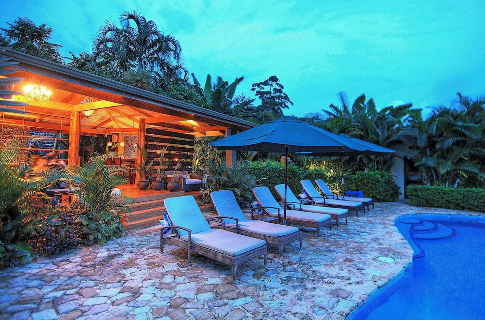 hotel casa chameleon mal pais adults only