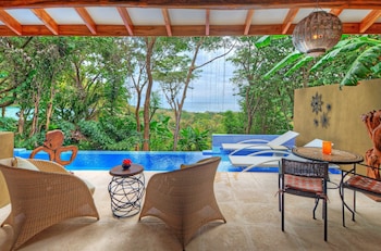 hotel casa chameleon mal pais adults only