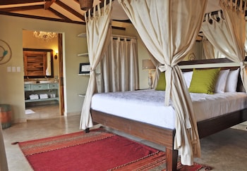 hotel casa chameleon mal pais adults only