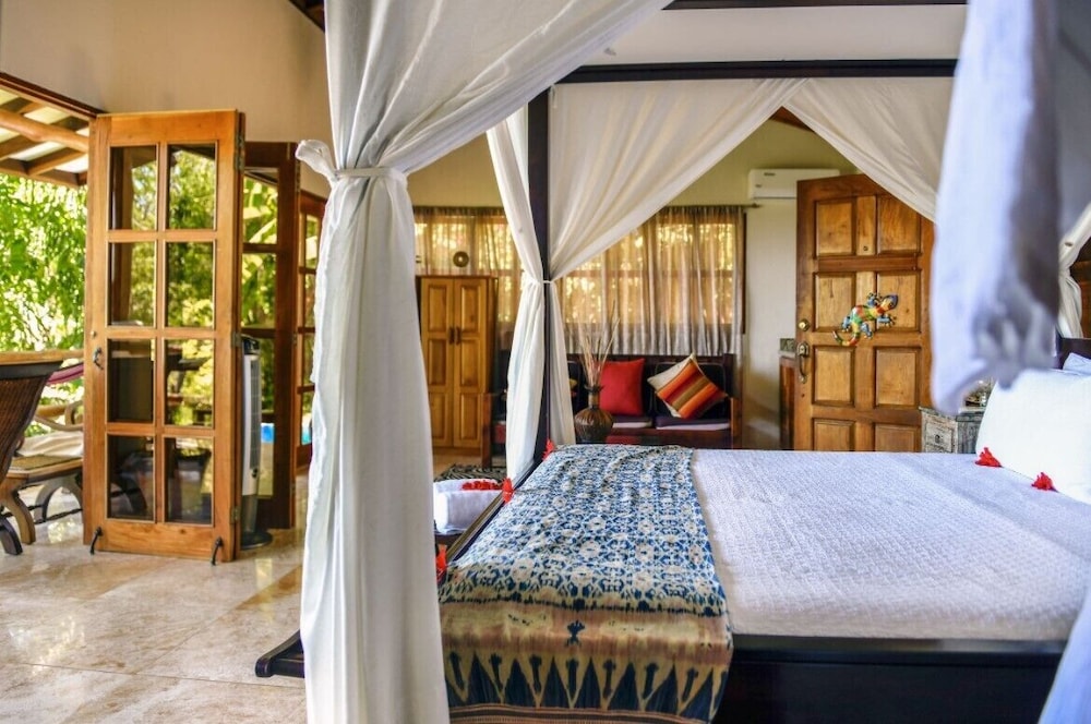 hotel casa chameleon mal pais adults only