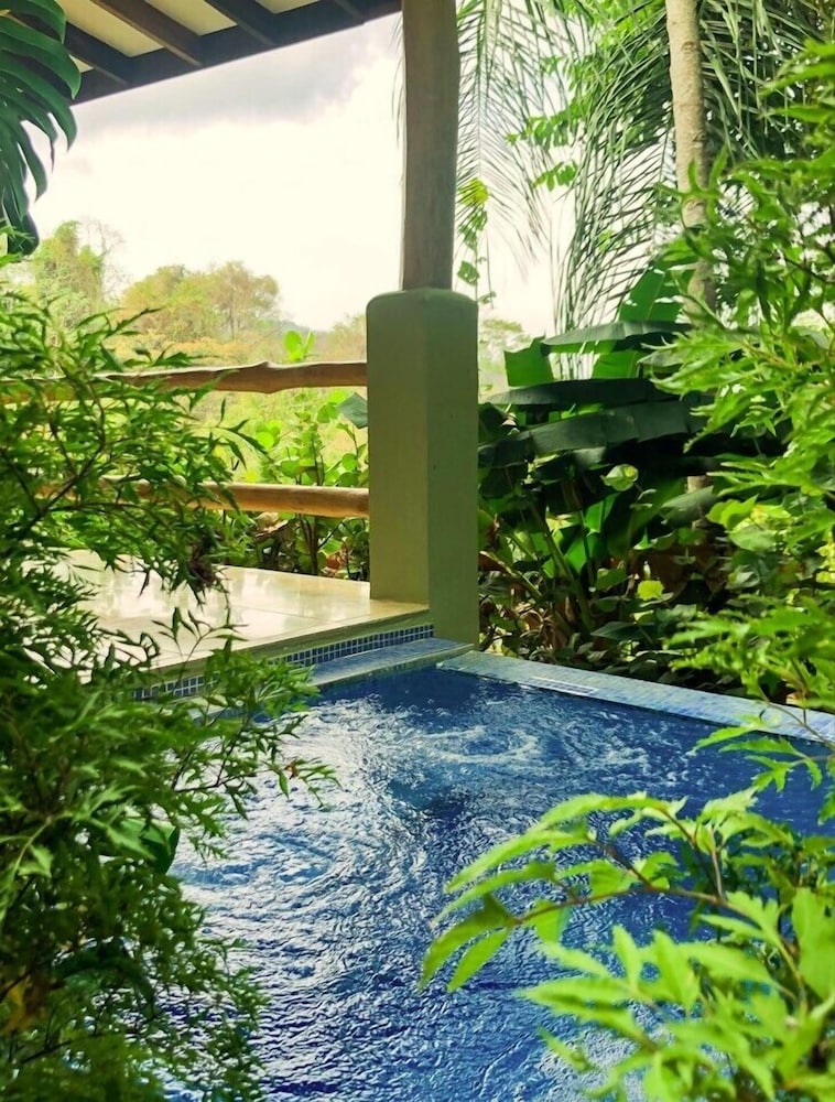 hotel casa chameleon mal pais adults only