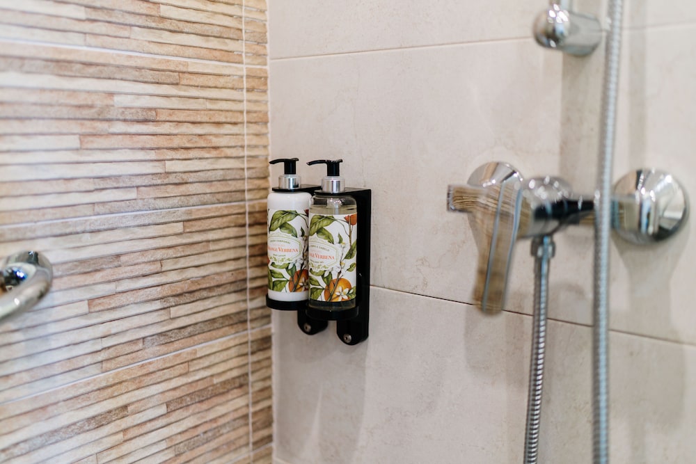 h boutique la caleta bay