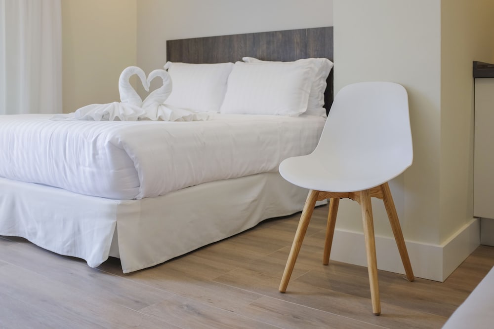 h boutique la caleta bay