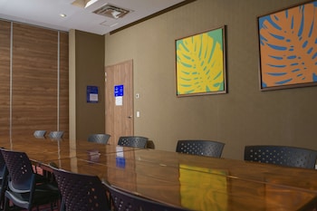 hampton by hilton valledupar