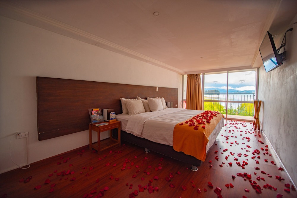 hotel refugio rancho tota