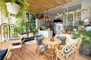 chill house nai yang beach