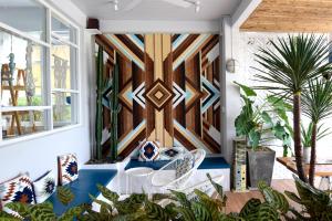 chill house nai yang beach