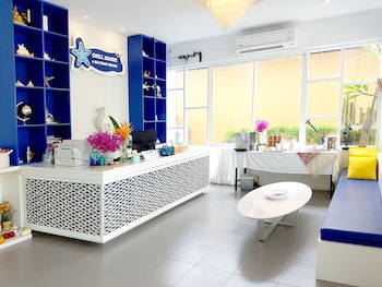 chill house nai yang beach