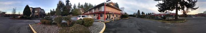 smokey point motor inn