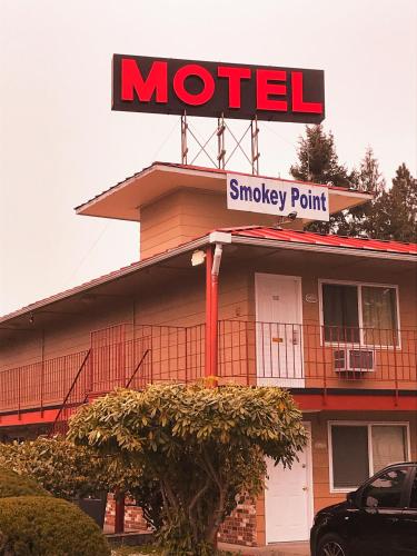 smokey point motor inn