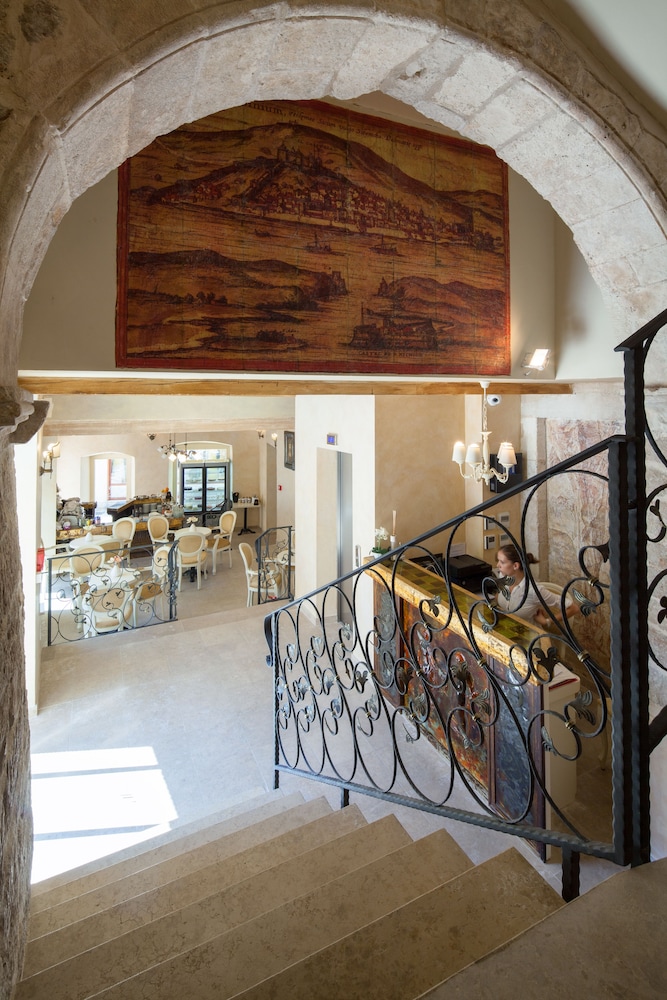 Heritage Hotel Life Palace,Pirovac>>Brodarica,4 star