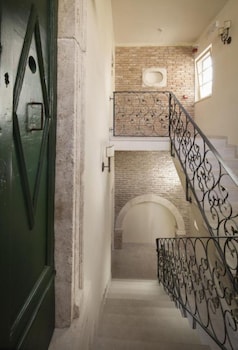 heritage hotel life palace