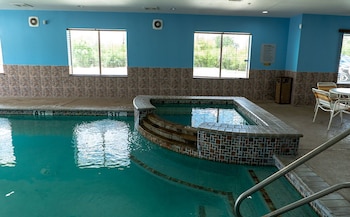 rivers inn and suites