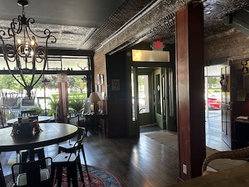 william watson hotel
