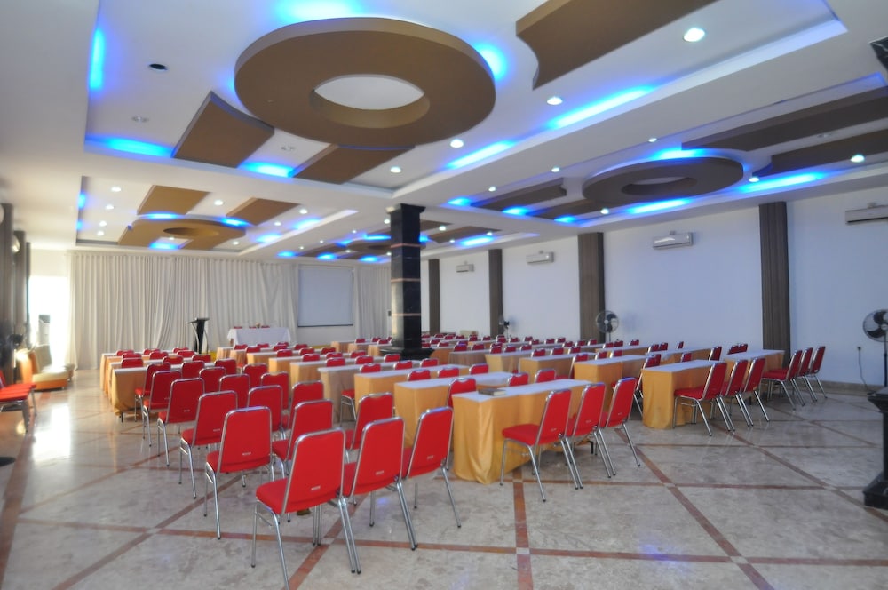 grand malaka ethical hotel