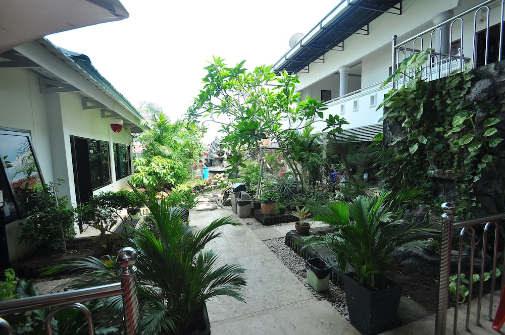 grand malaka ethical hotel