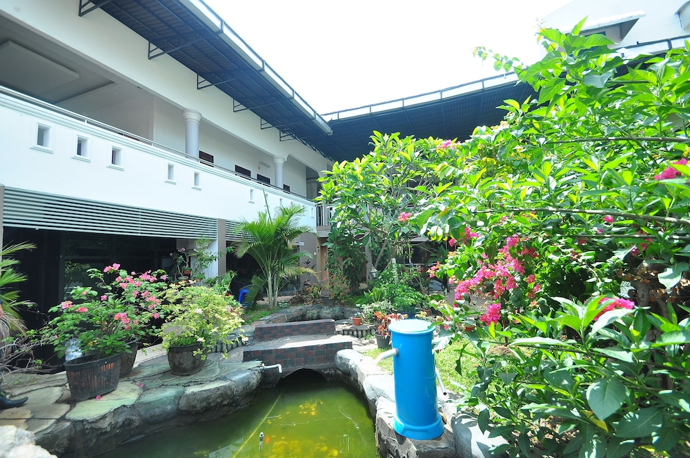 grand malaka ethical hotel
