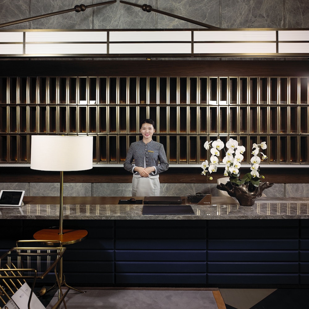 the lotus hotel chongqing