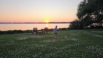 hotel oasis lac stlouis