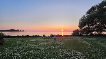 hotel oasis lac stlouis