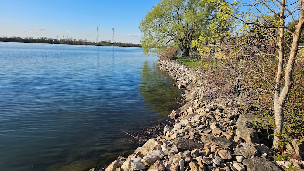 hotel oasis lac stlouis