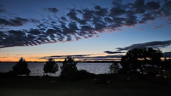 hotel oasis lac stlouis