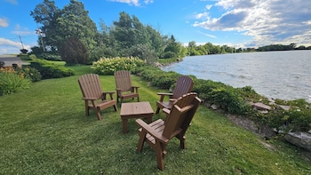 hotel oasis lac stlouis