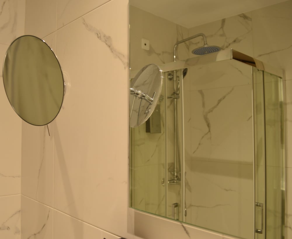 alexakis hotel and spa