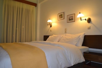 alexakis hotel and spa