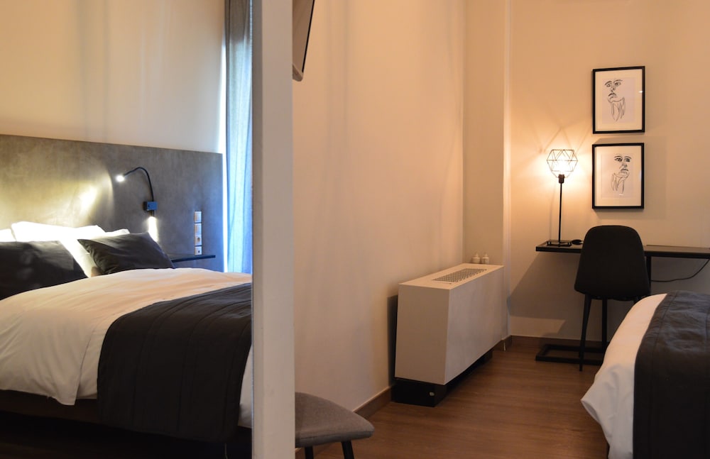 alexakis hotel and spa