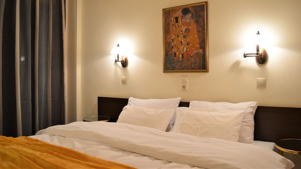 alexakis hotel and spa